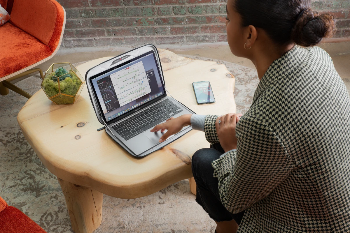 Twelve South Suitcase MacBook Pro 15/16"