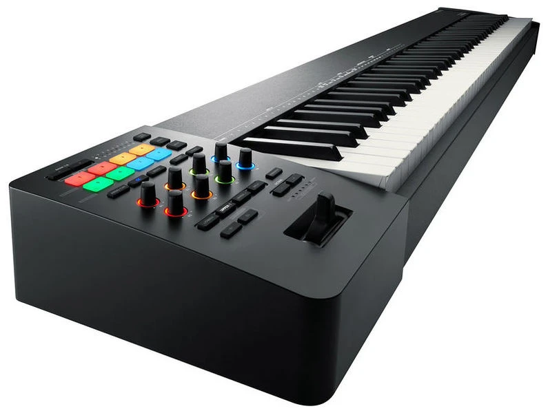 Roland A-88MKII Keyboard